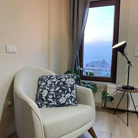 Cozy In Center Of Apartment *